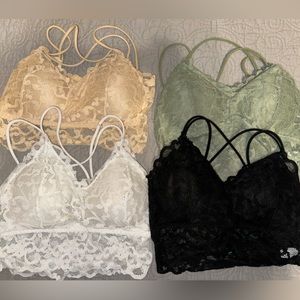 4 Bralettes